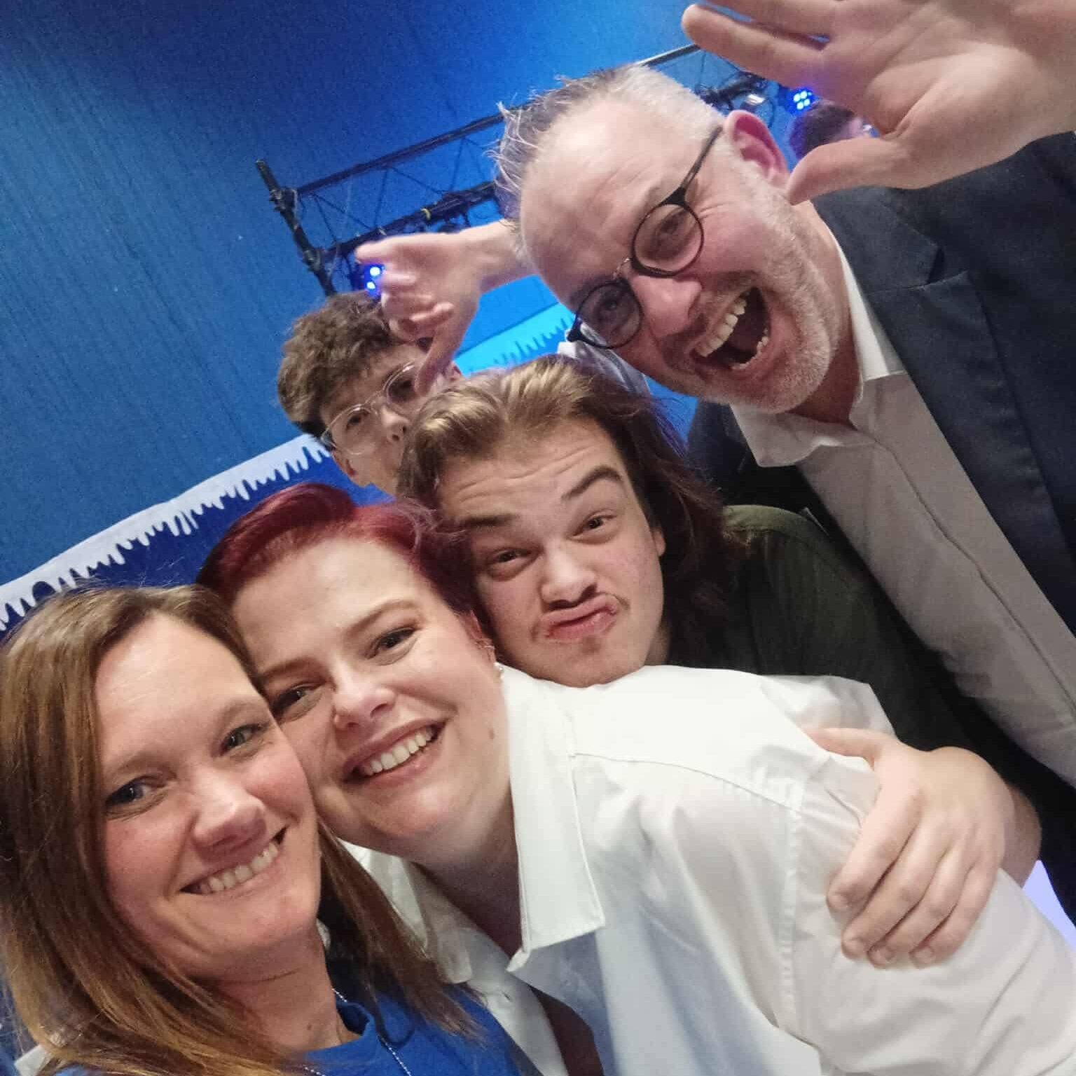 c978c5ab481fc69a3e4631646b0587dd-edited-3 Le Conseil d’Administration et le Comité directeur de CETA Radio